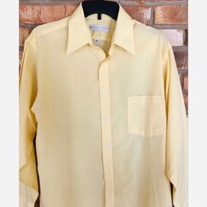 Geoffrey Beene Dress Shirt.     16.5